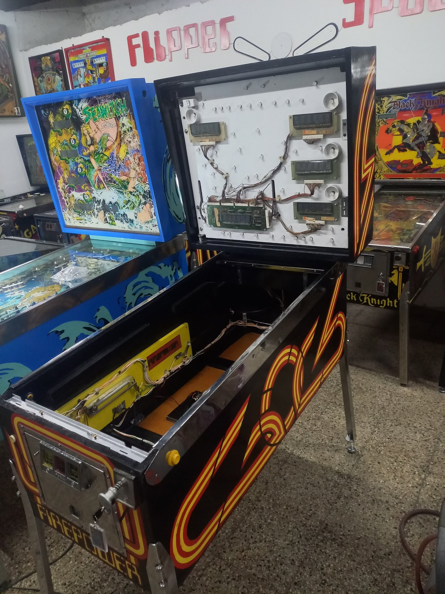 Flipper Space - Foto 1